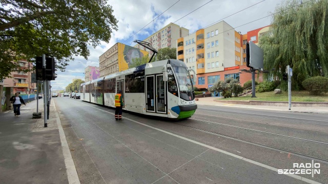 Dla mieszkańców szczecińskich Pomorzan to wielkie święto. Po dwóch latach przerwy tramwaje linii 11 i 12 wróciły na swoje stałe trasy przez Aleję Powstańców Wielkopolskich do pętli przy ulicy Budziszyńskiej.
