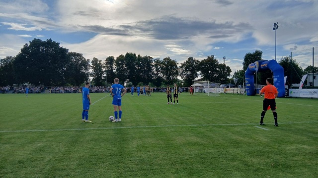 Piłkarze trzecioligowej Kluczevii odpadli z Pucharu Polski. Stargardzianie w pierwszej rundzie przegrali u siebie z Pogonią Siedlce po dogrywce 2:3. W regulaminowym czasie gry był remis 2:2.