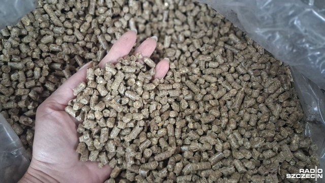 Ze względu na wzrost cen pelletu właściciele kotłów na biomasę zaczęli poszukiwać tańszych sposobów ogrzewania. Agropellet jest granulatem produkowanym z biomasy niedrzewnej. Surowcem mogą być między innymi słoma, łuski słonecznika, siano, łupiny i pestki.