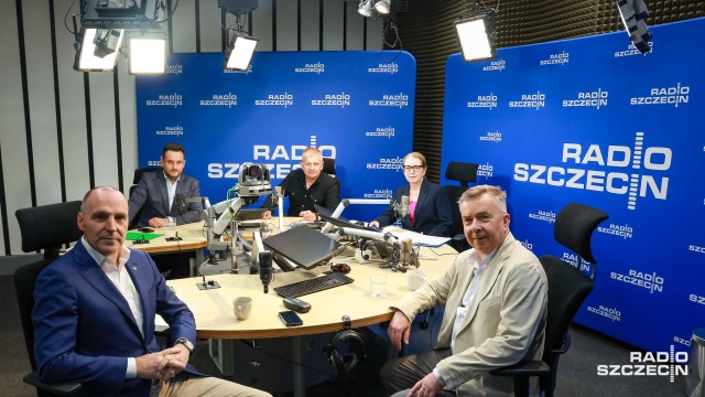 Sprawa skazania Dariusza Mateckiego za zniesławienie marszałka województwa zachodniopomorskiego Olgierda Geblewicza podzieliła gości pierwszej po wakacjach Kawiarenki politycznej Radia Szczecin.