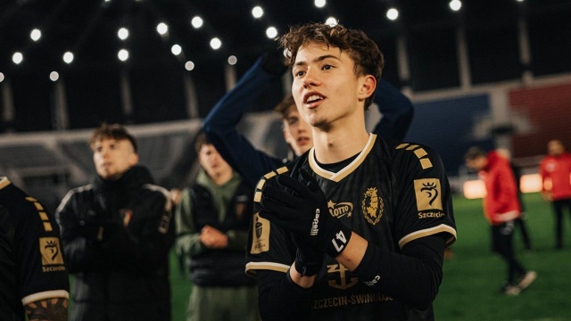 Natan Ława z Pogoni Szczecin został powołany do piłkarskiej reprezentacji Polski do lat 18 na zgrupowanie w Rącznej oraz towarzyskie mecze ze Szwecją i Urugwajem.