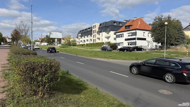 Nowe miejsca parkingowe na Warszewie, kierowcy chcą więcej [ZDJĘCIA]
