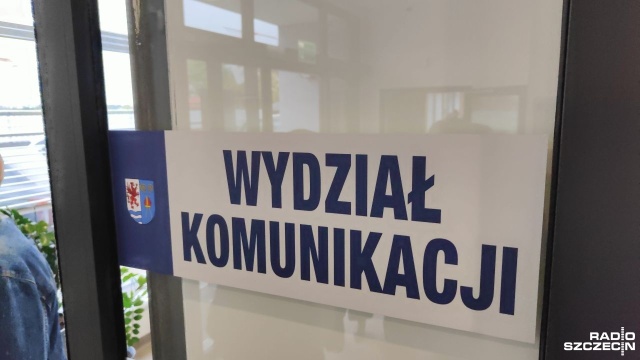 W Kołobrzegu kierowcy załatwiają formalności związane z rejestracją pojazdów czy prawem jazdy w nowym wydziale komunikacji starostwa powiatowego.