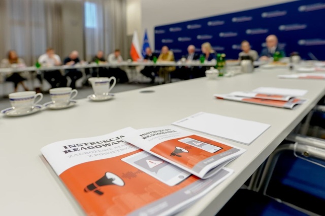 Ministerstwo Spraw Wewnętrznych i Administracji udostępni w piątek Instrukcję reagowania na zagrożenie atakiem z powietrza.