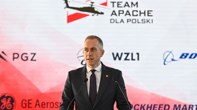 W Dęblinie powstanie specjalistyczne centrum serwisowe dla silników śmigłowców Apache. Wartość projektu przekracza 500 mln zł.