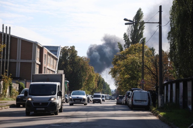Rosyjski dron uderzył w budynek Ukraińskiej Akademii Nauk w Kijowie. Co najmniej jedna osoba zginęła. Rosjanie intensyfikują ataki na ukraińską stolicę. Uderzają w obiekty cywilne i budynki mieszkalne.