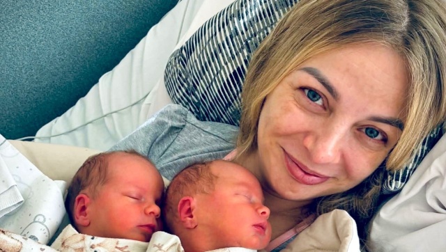 Skomplikowany, interdyscyplinarny zabieg w Uniwersyteckim Szpitalu Klinicznym przy ulicy Unii Lubelskiej w Szczecinie. To historia, która wydarzyła się kilka miesięcy temu. Jej bohaterką jest Olga Bratkowska, która w 29. tygodniu ciąży bliźniaczej, po nagłym krwawieniu krwi do mózgu, trafiła pod opiekę szpitalnych specjalistów.