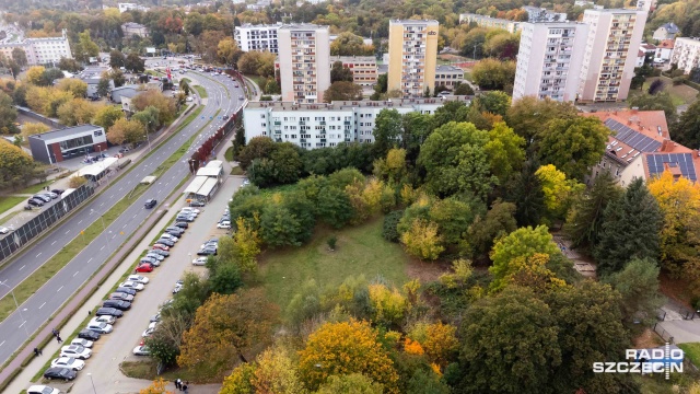 Plac zabaw, siłownia pod chmurką czy może strefa relaksu Mieszkańcy Szczecina mogą zadecydować, jak zagospodarowany zostanie plac na Niebuszewie.