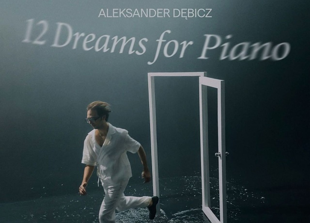 Jeden z najbardziej wszechstronnych polskich pianistów i kompozytorów młodego pokolenia, znany z łączenia muzyki klasycznej z filmową oraz genialnej improwizacji. Koncertuje po obu stronach globu. Współtworzy także m.in. spektakularny duet ze słynnym kontratenorem Jakubem Józefem Orlińskim. Aleksander Dębicz zagra w piątek w Sali Bogusława X szczecińskiego Zamku Książąt Pomorskich.
