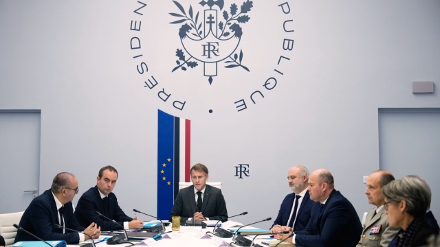 Tydzień po bezprecedensowej fali przemocy i grabieży Francja obawia się powtórki tych wydarzeń. W sobotę przez kraj ma przetoczyć się kolejna fala demonstracji przeciwko rosnącym kosztom życia, co budzi obawy przed nowymi zamieszkami.