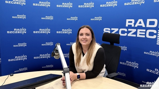 Zmiana czasu wpływa na nas fizjologicznie przez rozregulowanie zegara biologicznego, ale możemy pogłębiać jej działanie negatywnym nastawieniem.
