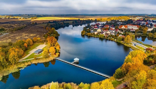 30-metrowa stalowa wieża z trzema tarasami i widokiem na panoramę Pełczyc, okoliczne jeziora i tereny przyrodnicze stanie przy Jeziorze Panieńskim. Na budowę nowej atrakcji turystycznej gmina otrzyma ponad 5,6 mln zł z funduszy unijnych.
