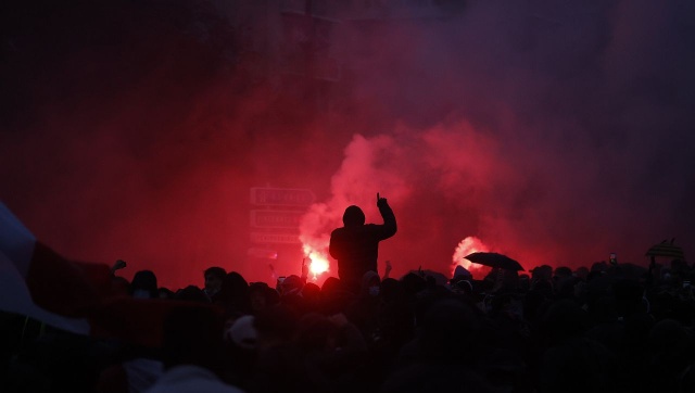 Niespokojnie we Francji. Po lewicowych demonstracjach, które odbyły się w kilku miastach znowu doszło do zamieszek.