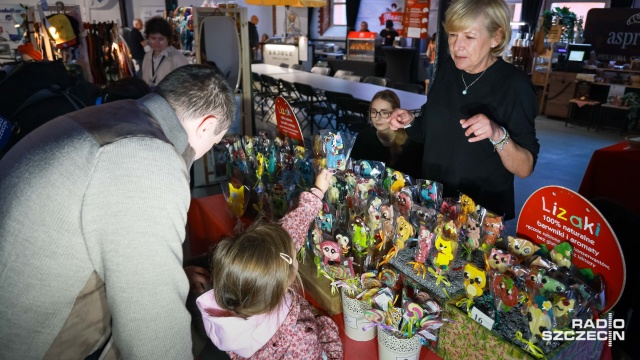 Kosmetyki, rękodzieło, ceramika i rzemieślnicza kawa - lokalne marki prezentują się w trakcie kolejnej edycji festiwalu Zrobione w Szczecinie.