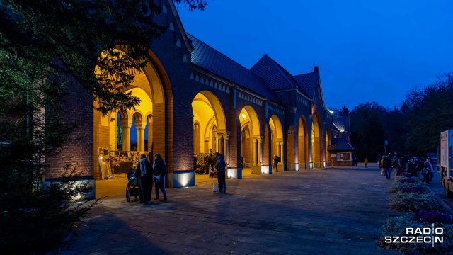 Czwartek jest ostatnim dniem wjazdu na Cmentarz Centralny w Szczecinie, na zwykłych zasadach.