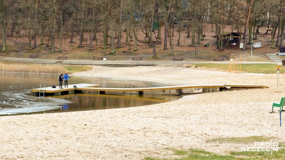 Ubywa wody w jeziorze Głębokim - ZWiK przepompuje ją z Gunicy [WIDEO, ZDJĘCIA]