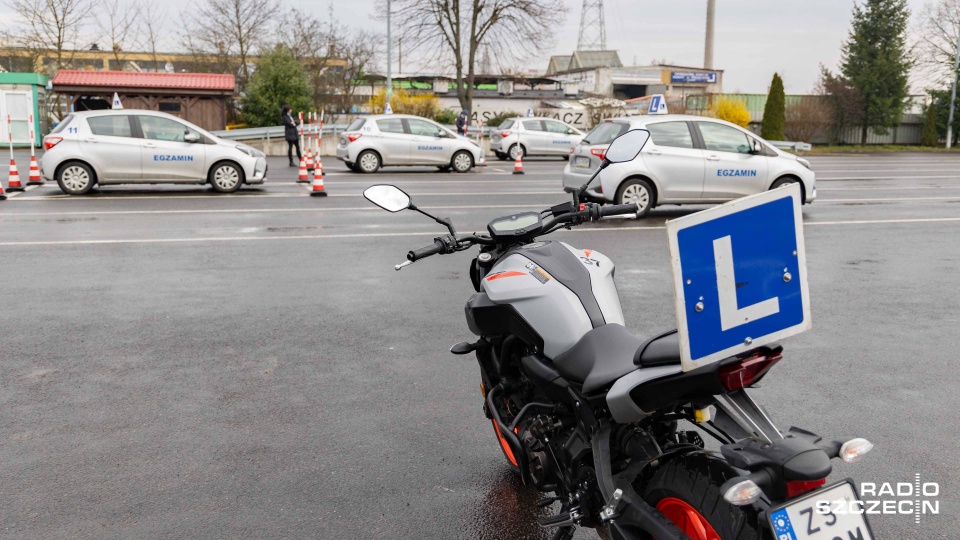 "Prawo jazdy dzisiaj na normalną kieszeń jest bardzo drogie" [WIDEO, ZDJĘCIA]