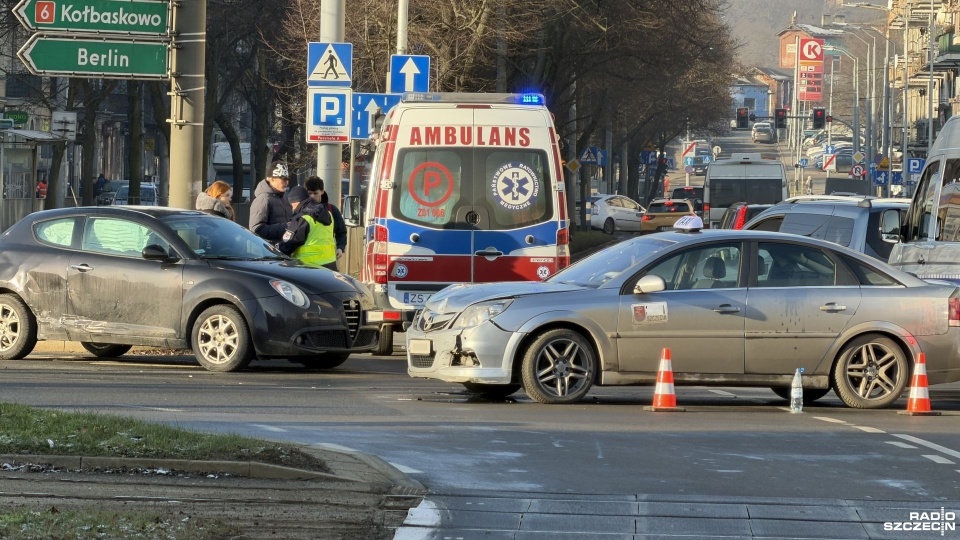 Wypadek i utrudnienia na Pl. Kościuszki [ZDJĘCIA]