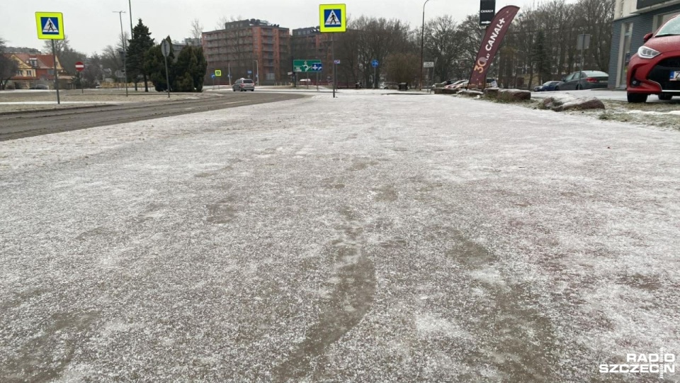 W Kołobrzegu władze miasta apelują o pozostanie w domach