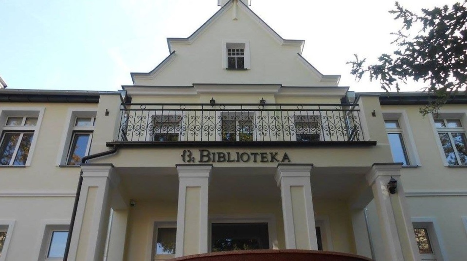 Wspólne czytanie "Mikołajka" w Świnoujskiej Bibliotece Publicznej