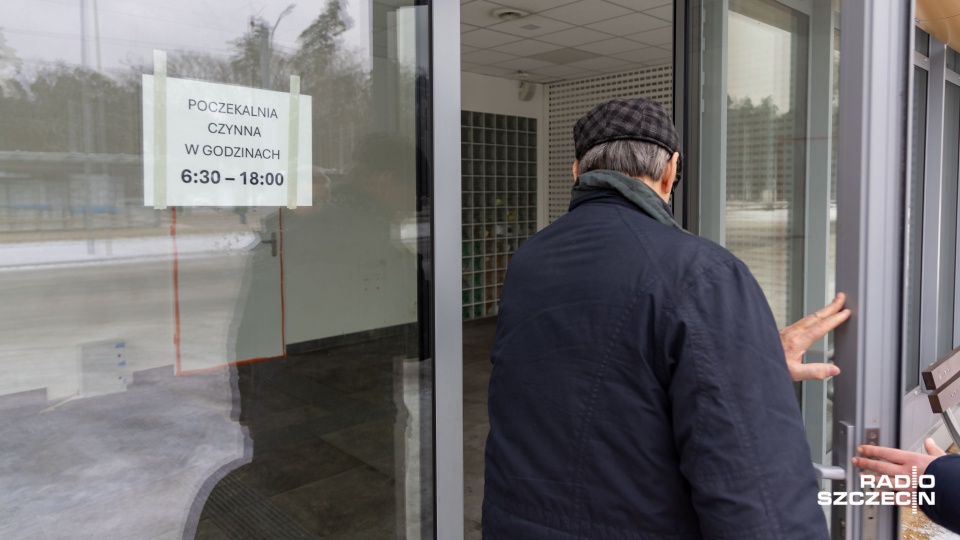 Poczekalnia na pętli tramwajowej Głębokie znowu otwarta [ZDJĘCIA]