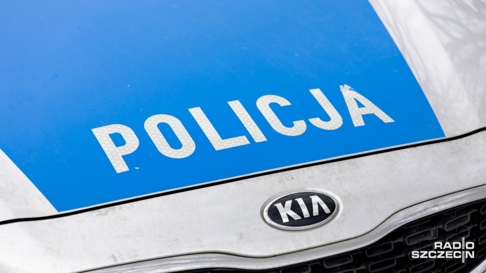 Ciężarówka wpadła do rowu. Są utrudnienia