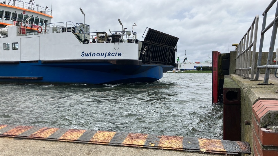 Świnoujskie promy idą do remontu, jeden pójdzie na sprzedaż