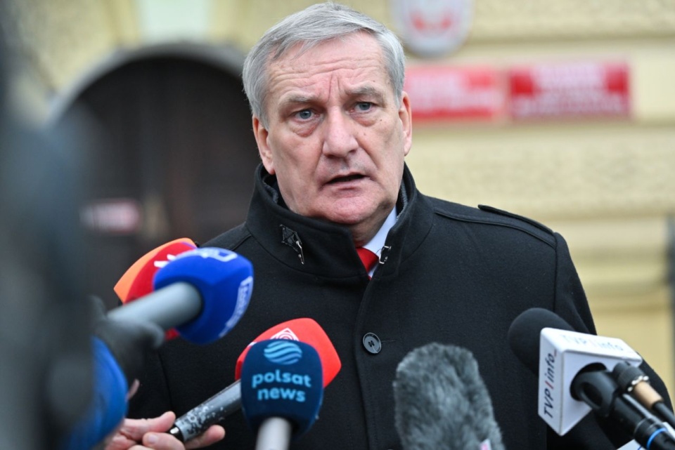 Po chwilowym ochłodzeniu w środku tygodnia wróci ocieplenie. Wiceminister spraw wewnętrznych i administracji Wiesław Szczepański mówi, że Wody Polskie przygotowują się na taki scenariusz. Fot. PAP/Piotr Nowak