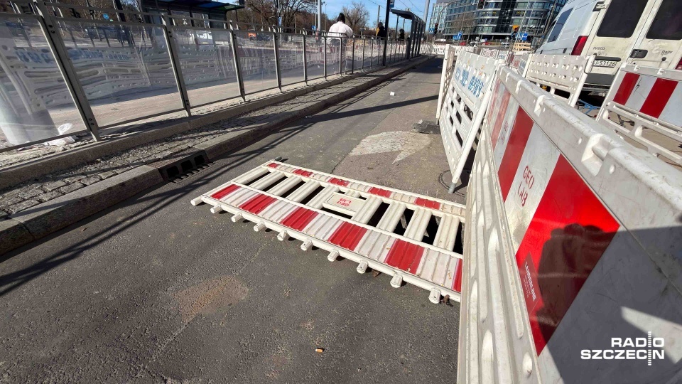 Dziura w al. Powstańców Wielkopolskich. Będą odwierty