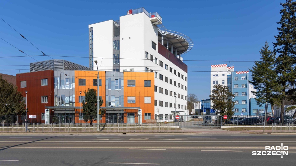 Po cyberataku na szpital przy Arkońskiej. "Jak najszybciej przywrócić działanie systemów szpitalnych" [ZDJĘCIA]