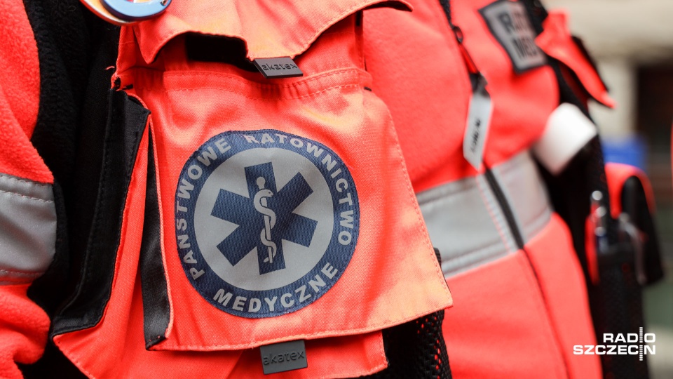 Wypadek w stoczni, pracownik spadł z rusztowania