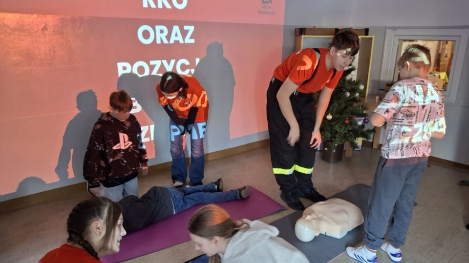 Akcja Pozoracja. Młodzi uczą młodych pierwszej pomocy