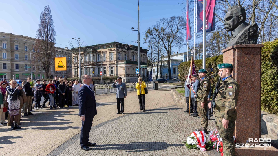Szczecinianie uczcili pamięć marszałka Piłsudskiego [ZDJĘCIA]