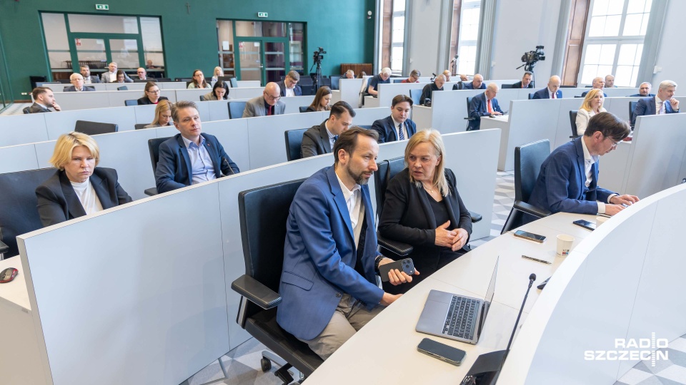 Radni odrzucili skargę na prezydenta Piotra Krzystka