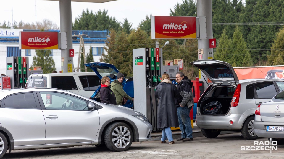 Na stacje benzynowe w Lubieszynie wrócili niemieccy kierowcy [ZDJĘCIA]