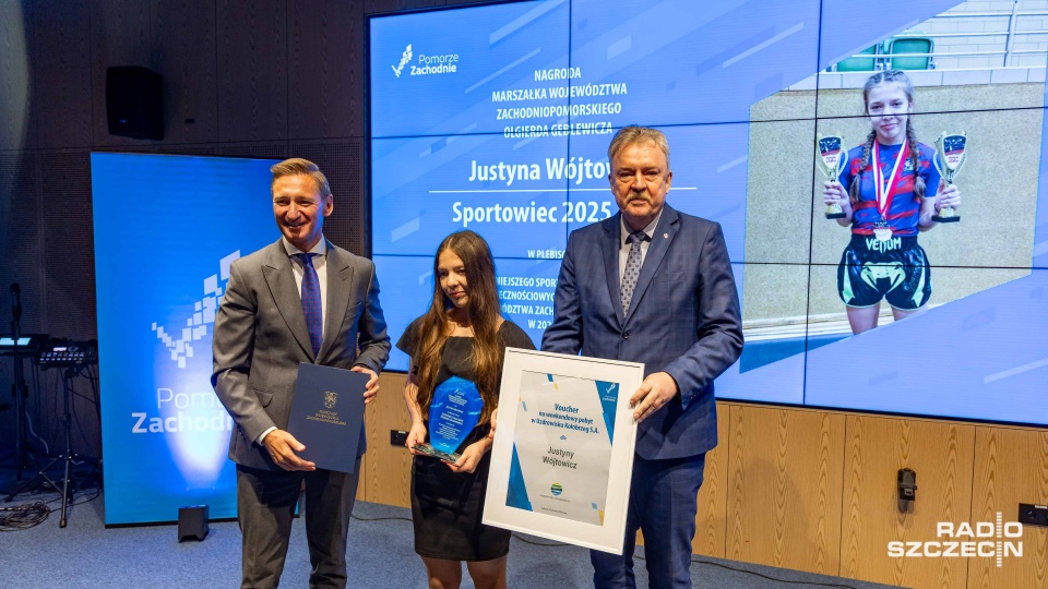 Sportowcy i trenerzy z nagrodami Marszałka Województwa [WIDEO, ZDJĘCIA]