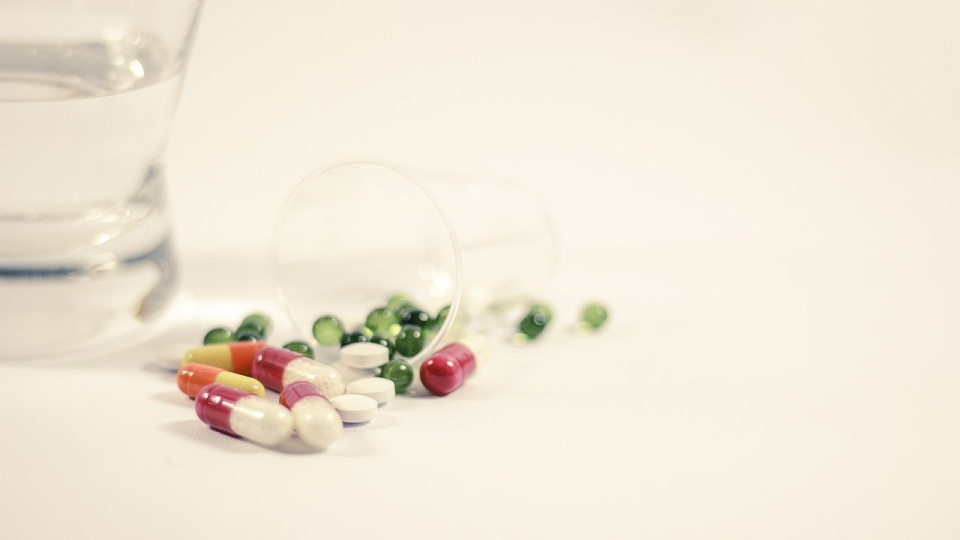 Polacy łykają suplementy jak cukierki