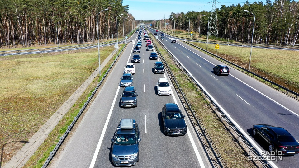 Intensywnie na zachodniopomorskich drogach. Są utrudnienia