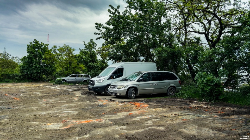 Dziki parking przy ul. Potulickiej stanie się oficjalnym. Mieszkańcy zadowoleni [WIDEO, ZDJĘCIA]
