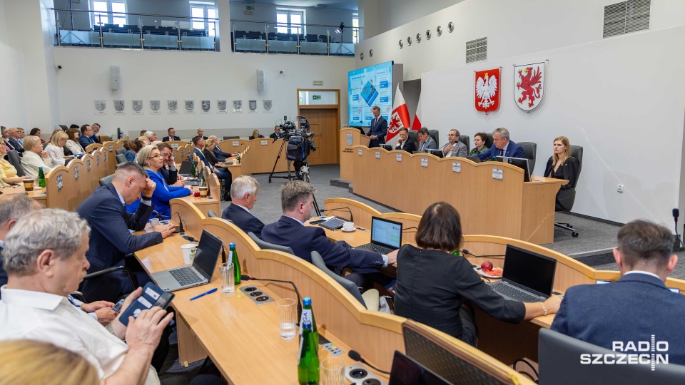 Absolutorium dla marszałka [ZDJĘCIA]