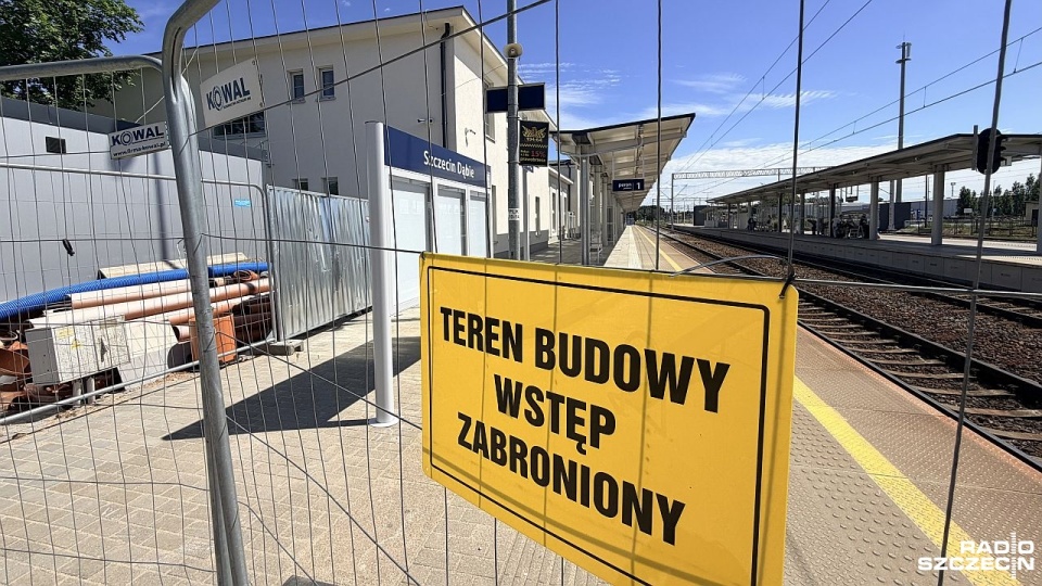 Dworzec kolejowy w Dąbiu zostanie oddamy podróżnym z opóźnieniem