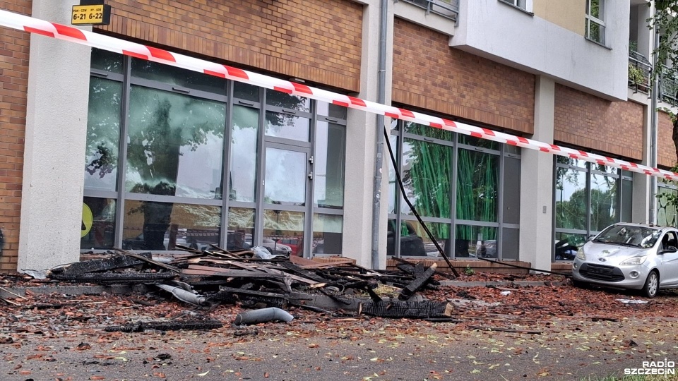 Władze Świnoujścia pomagają mieszkańcom po pożarze bloku [ZDJĘCIA]