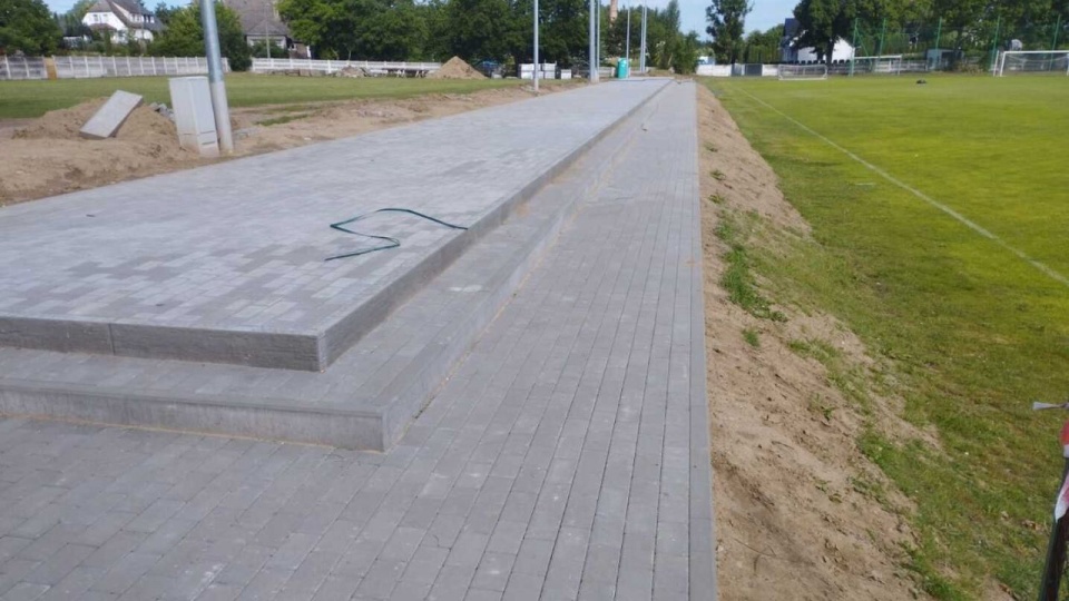 Remont trybun, hali sportowej
