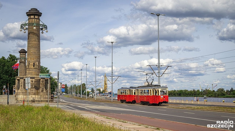 Czerwone zabytkowe tramwaje wracają na ulice Szczecina