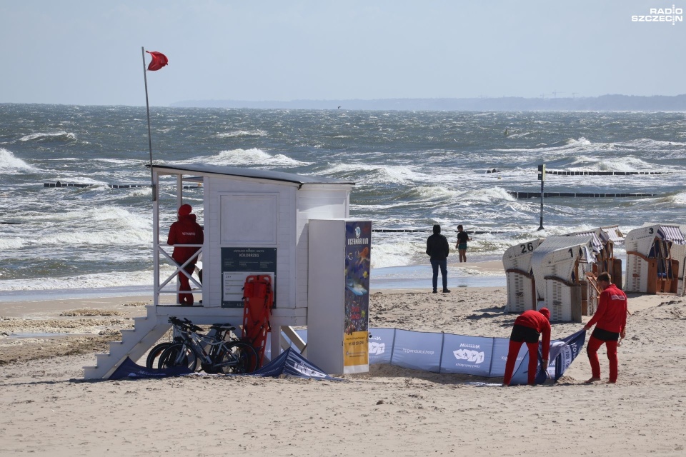Trudne warunki pogodowe na wybrzeżu