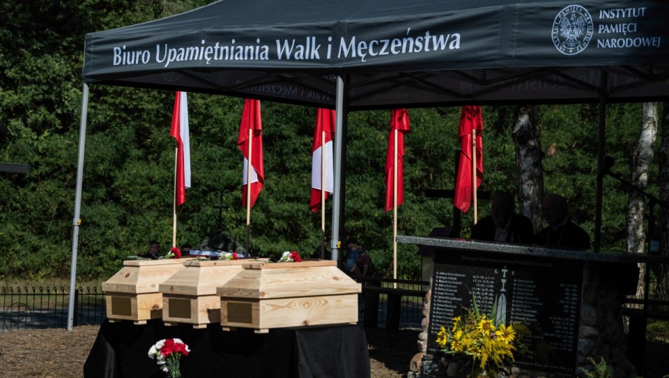 W Ostrówkach pochowano 55 ofiar rzezi wołyńskiej