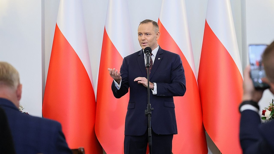 Rząd pracuje, prezydent blokuje