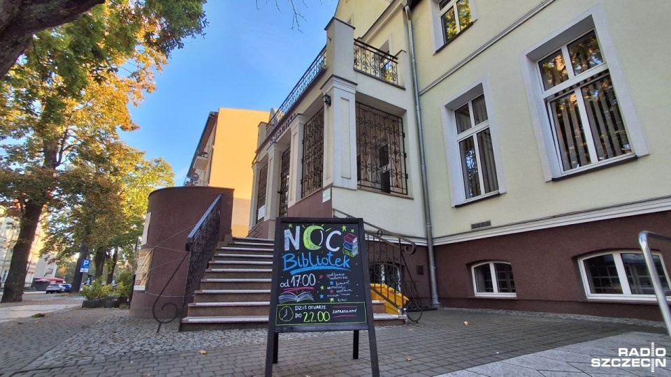 Noc Bibliotek w Świnoujściu, spotkanie z autorami kryminałów i literatury obyczajowej