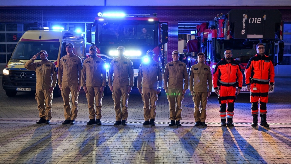 Wsparcie dla rodzin tragicznie zmarłych strażaków. "To ważne, żeby te rodziny po prostu nie były same"